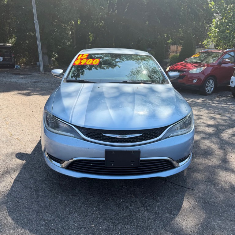 2015 Chrysler 200 Image 5