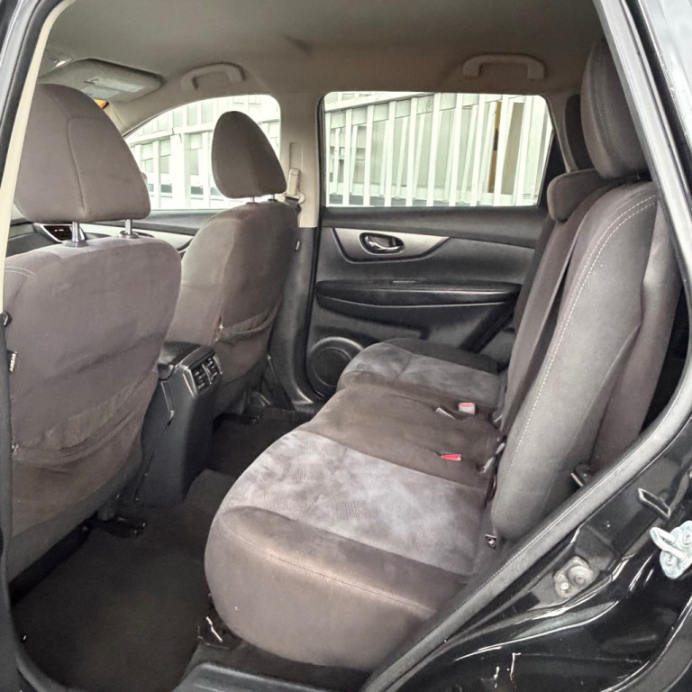 2016 Nissan Rogue Image 10