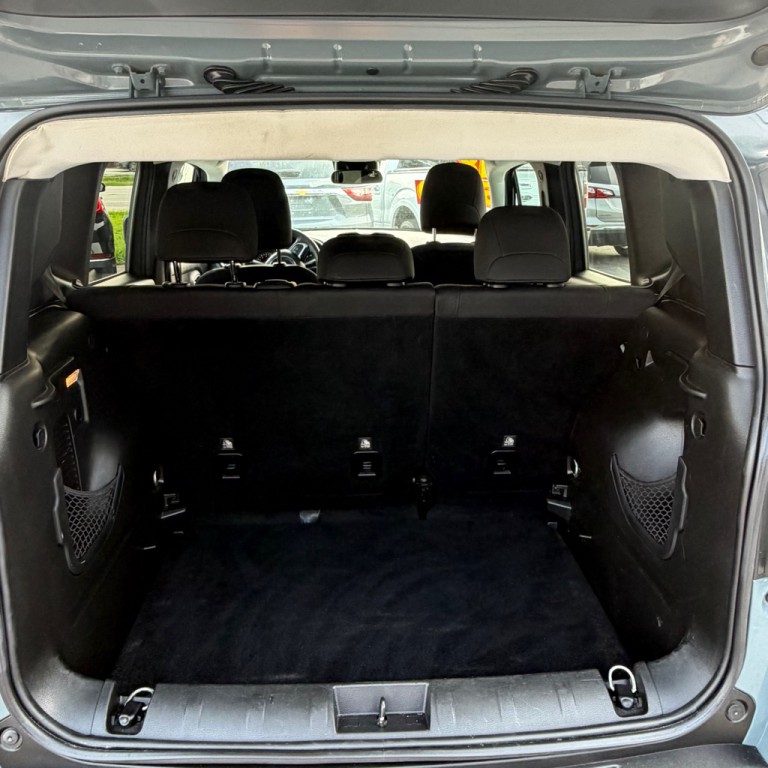 2018 Jeep Renegade Image 12