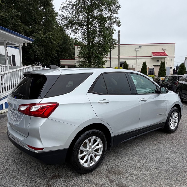 2018 Chevrolet Equinox Image 3