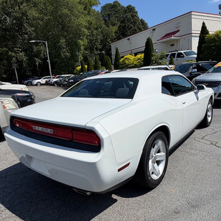 2014 Dodge Challenger Image 3