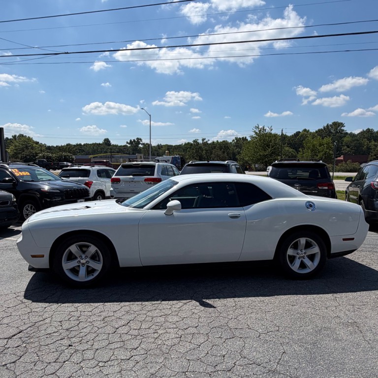 2014 Dodge Challenger Image 10