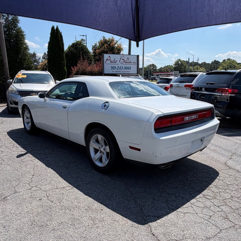 2014 Dodge Challenger Image 12