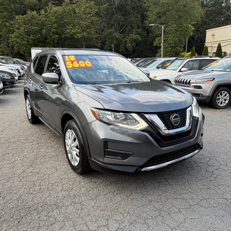 2018 Nissan Rogue Image 1