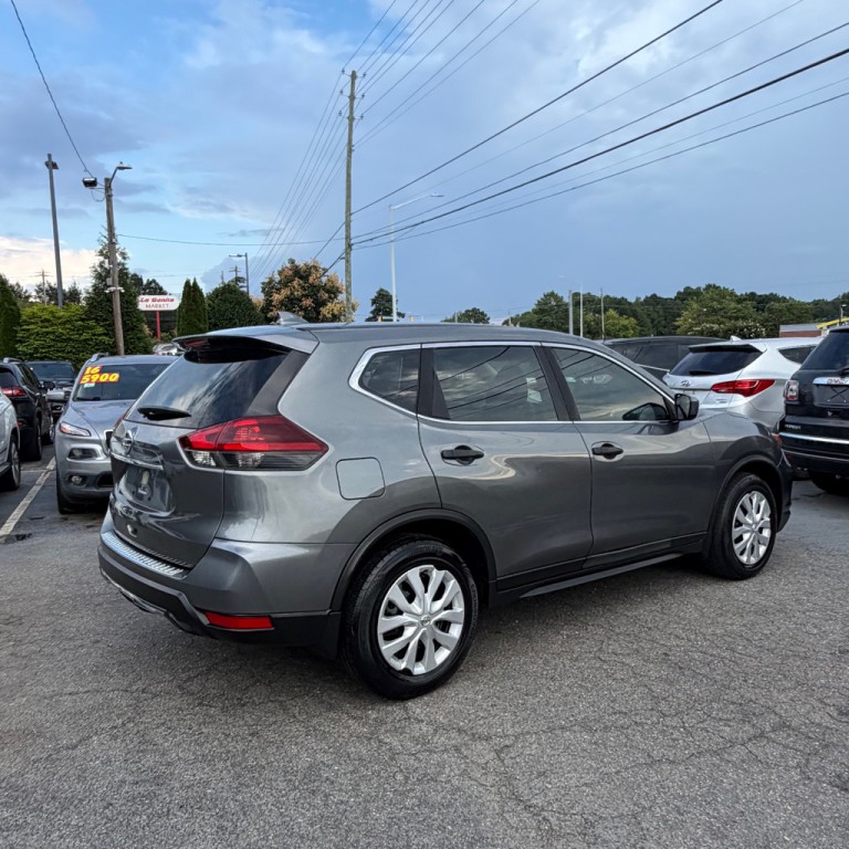 2018 Nissan Rogue Image 3