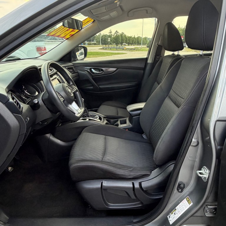 2018 Nissan Rogue Image 6
