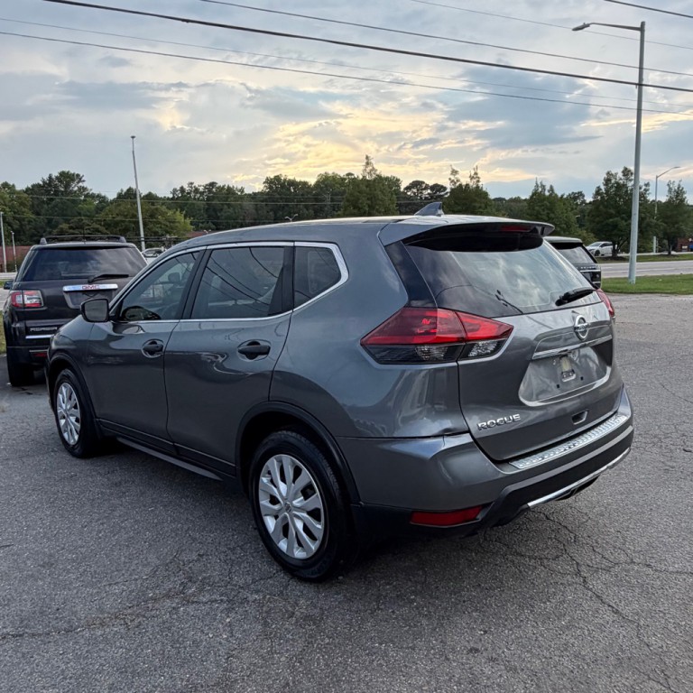 2018 Nissan Rogue Image 16