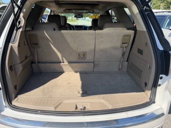 2016 GMC Acadia Image 10