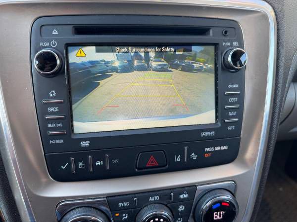 2016 GMC Acadia Image 15
