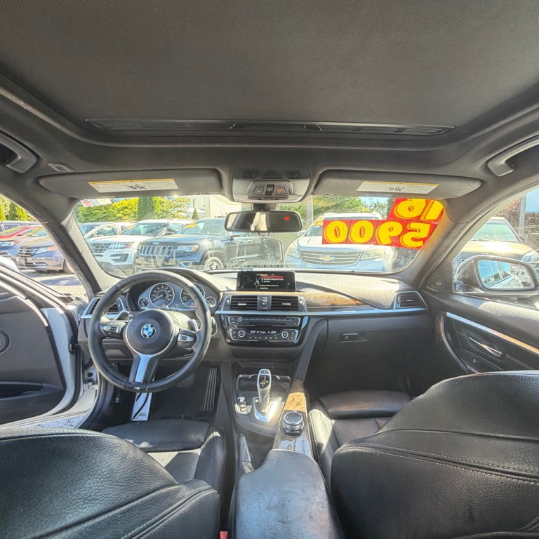 2016 BMW 3 Series Image 8