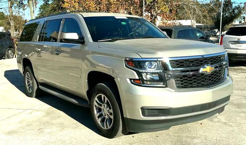 2015 Chevrolet Suburban Image 4