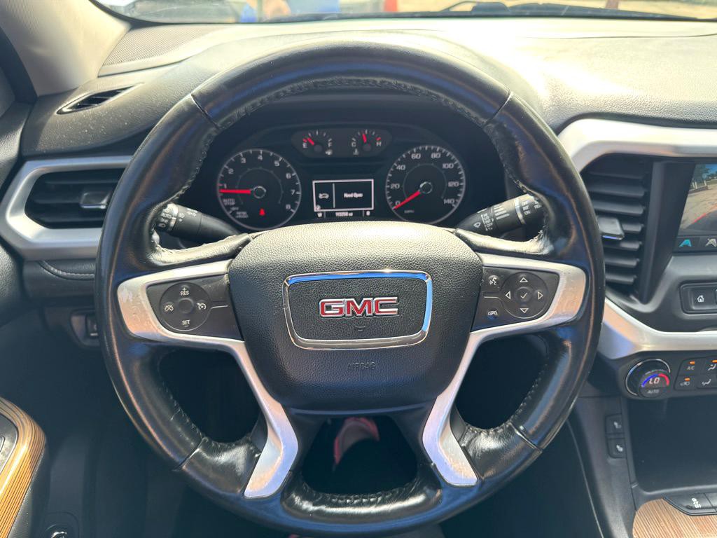 2017 GMC Acadia Image 6