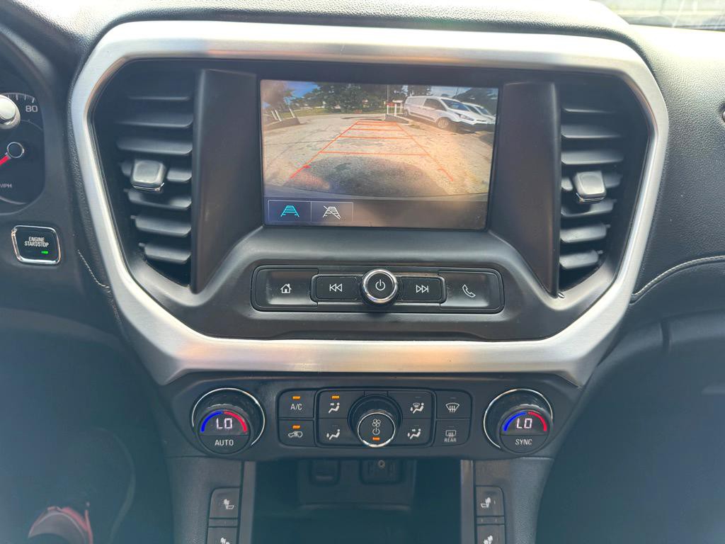 2017 GMC Acadia Image 8