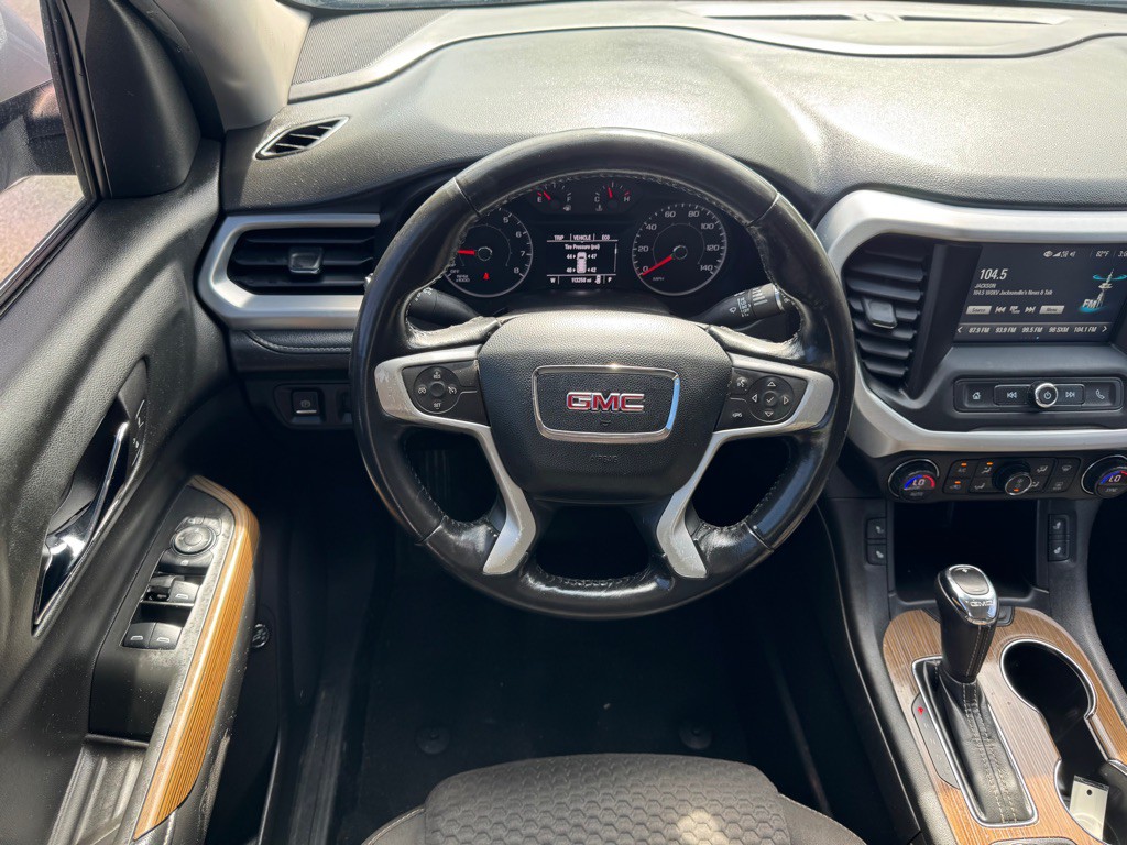 2017 GMC Acadia Image 11