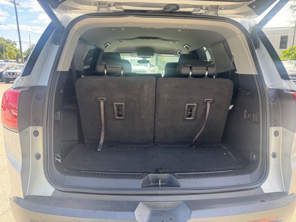 2017 GMC Acadia Image 12