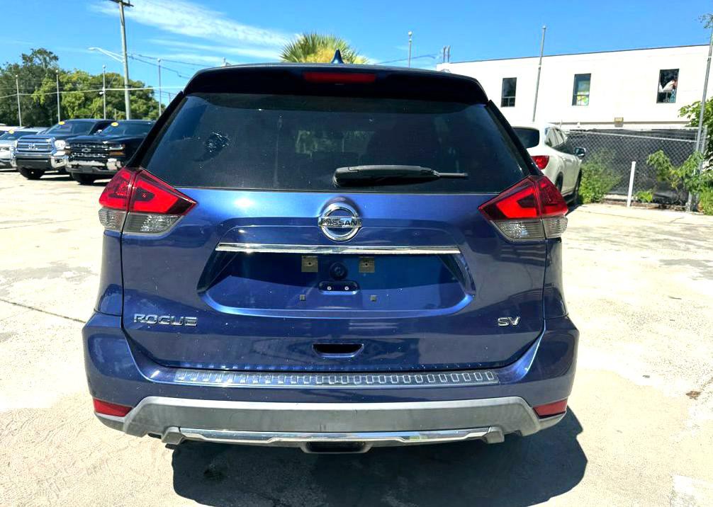 2018 Nissan Rogue Image 3