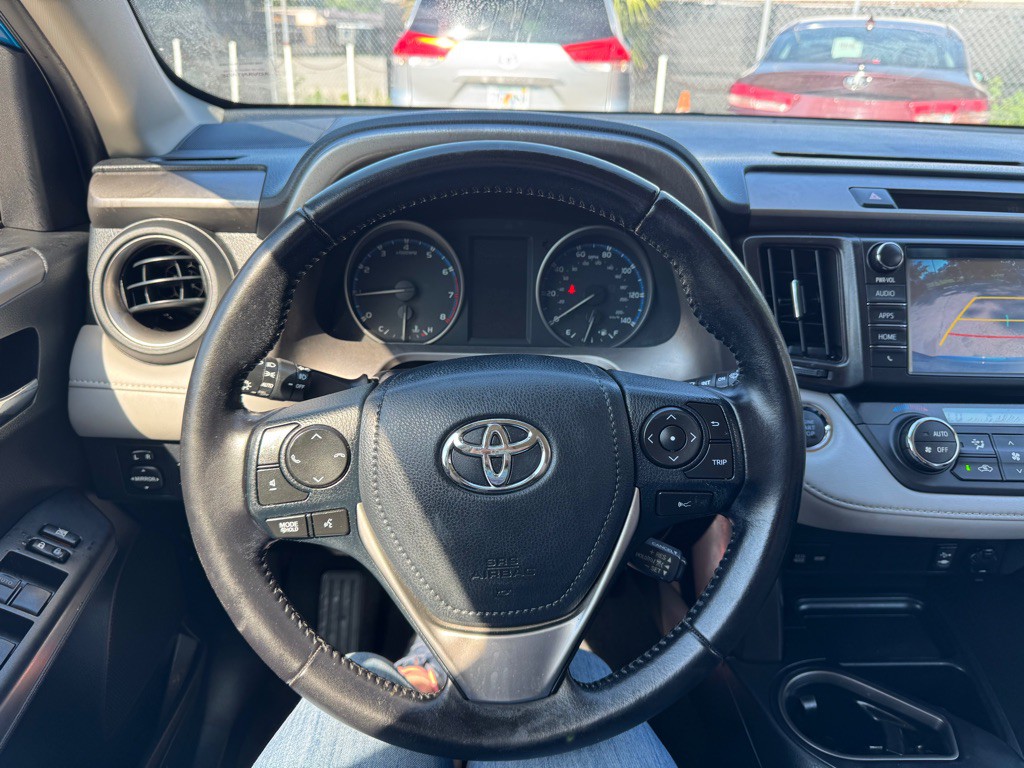 2017 Toyota Rav4 Image 6