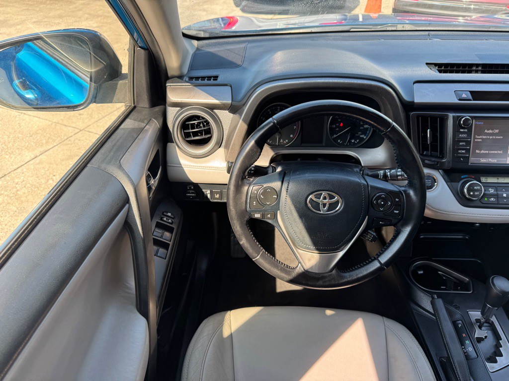 2017 Toyota Rav4 Image 9