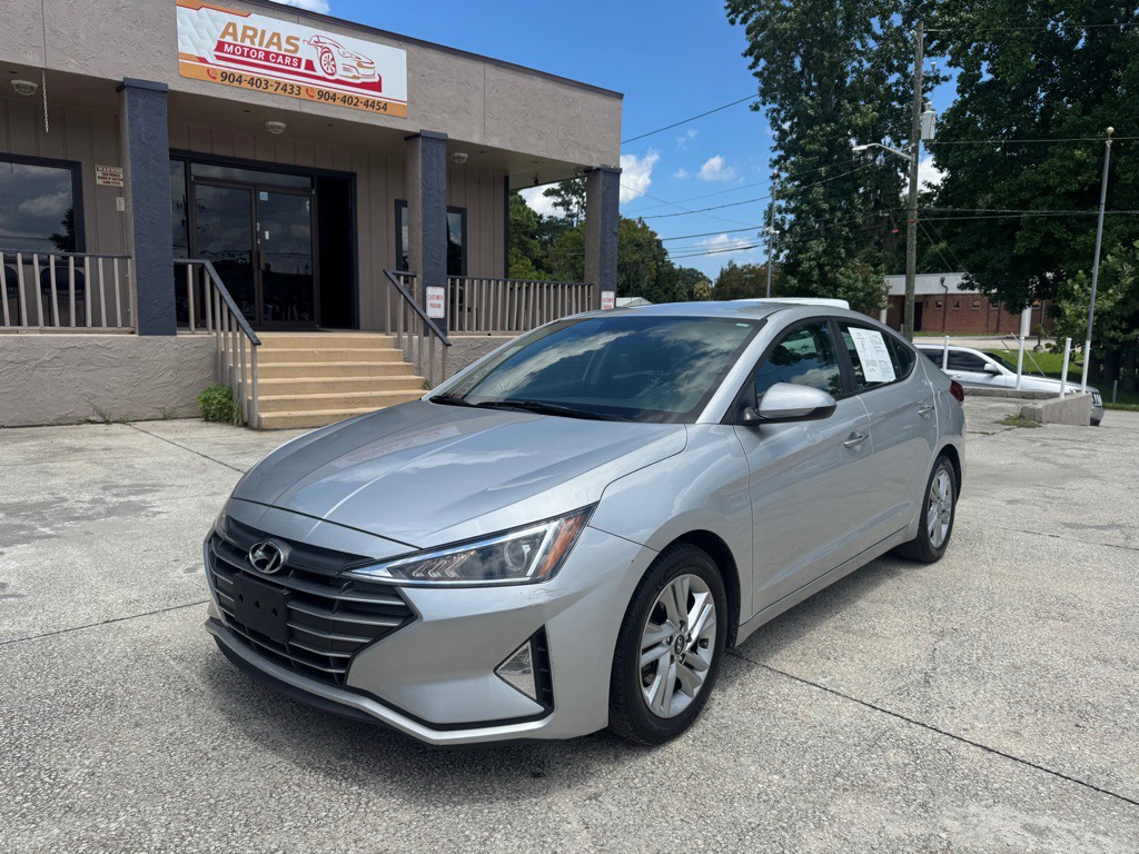 2020 Hyundai Elantra Image 1