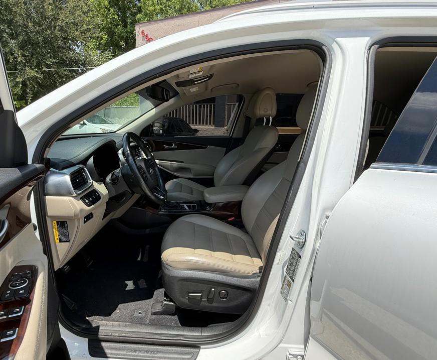 2016 Kia Sorento Image 11