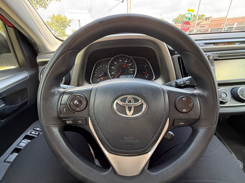2015 Toyota Rav4 Image 6