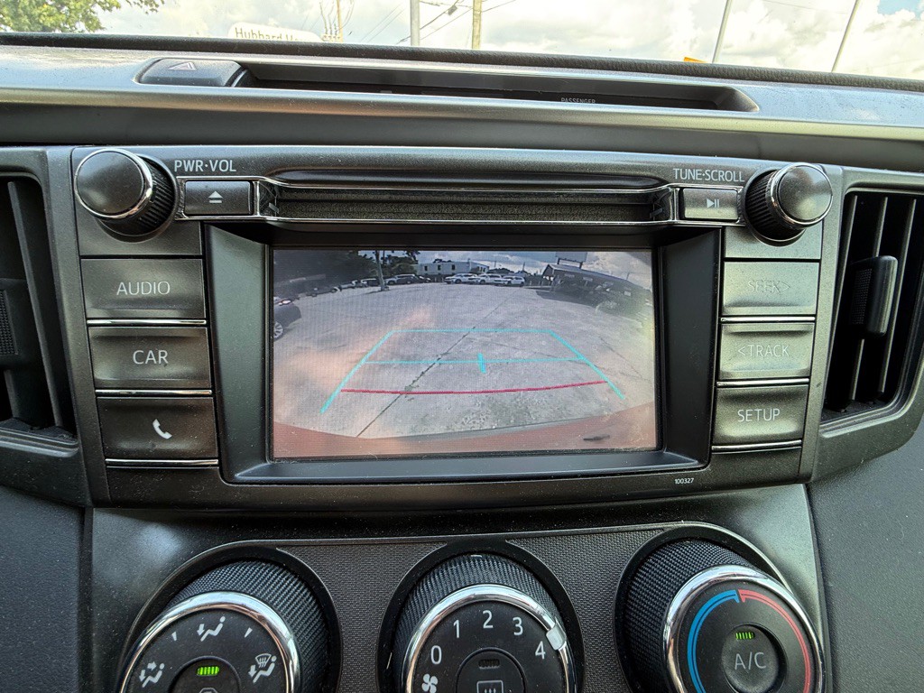 2015 Toyota Rav4 Image 9