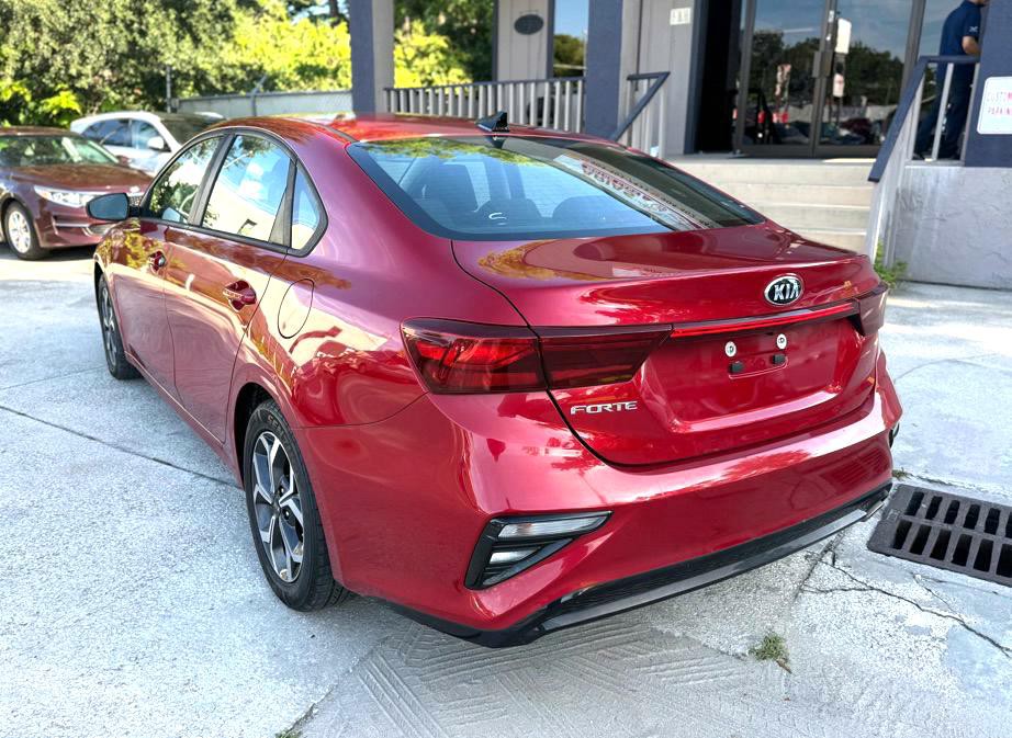 2019 Kia Forte Image 2
