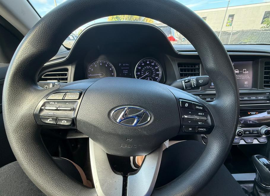 2020 Hyundai Elantra Image 6