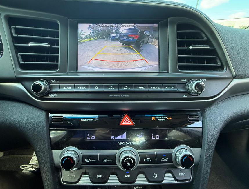2020 Hyundai Elantra Image 9