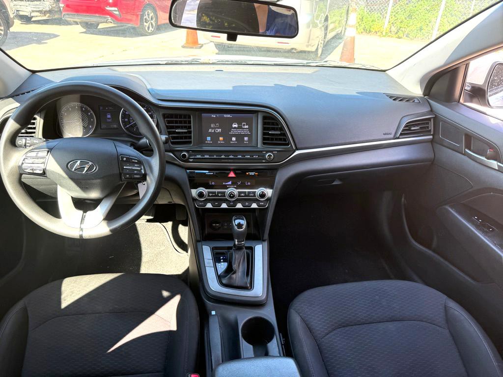 2020 Hyundai Elantra Image 14
