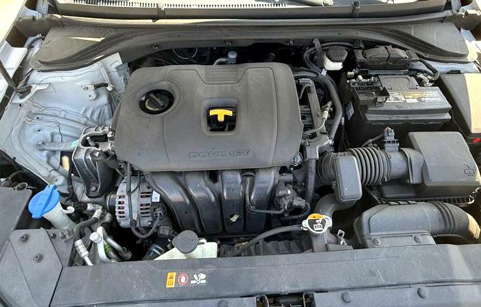 2020 Hyundai Elantra Image 15