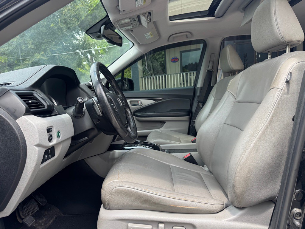2016 Honda Pilot Image 11