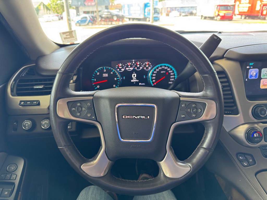 2017 GMC Yukon Image 5