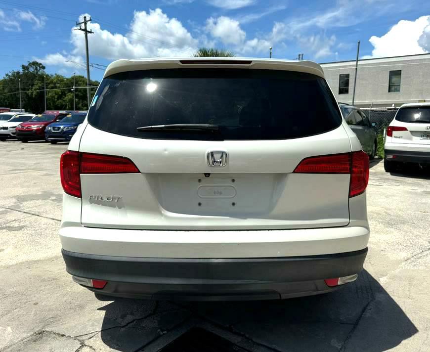 2017 Honda Pilot Image 3