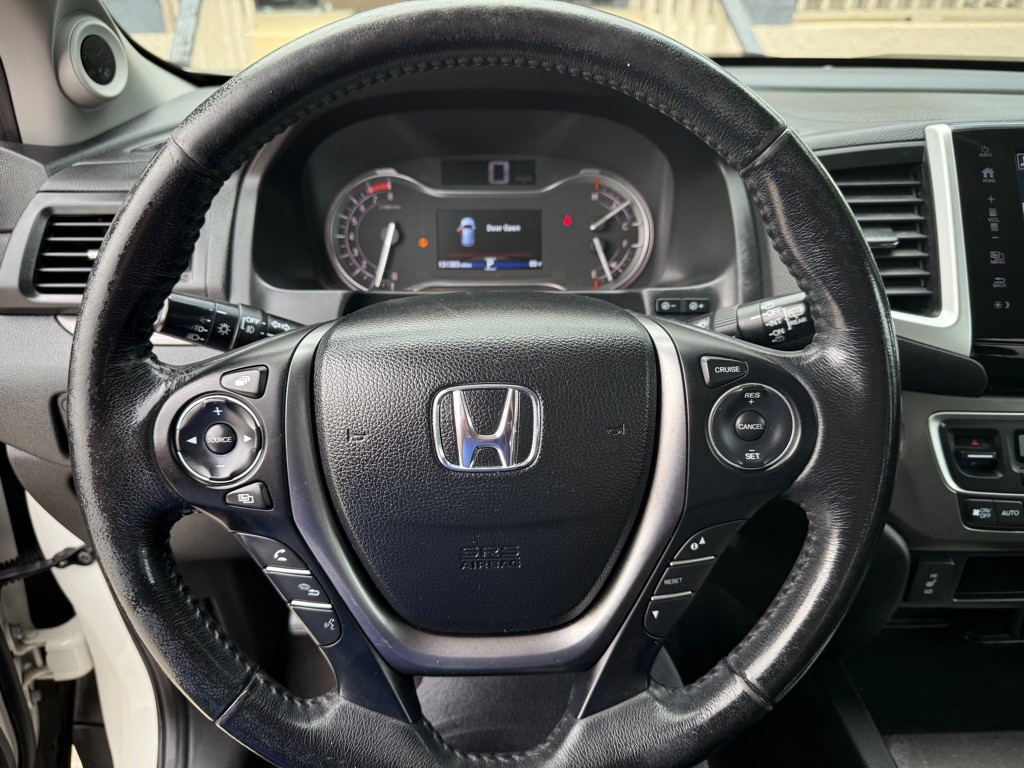 2017 Honda Pilot Image 6