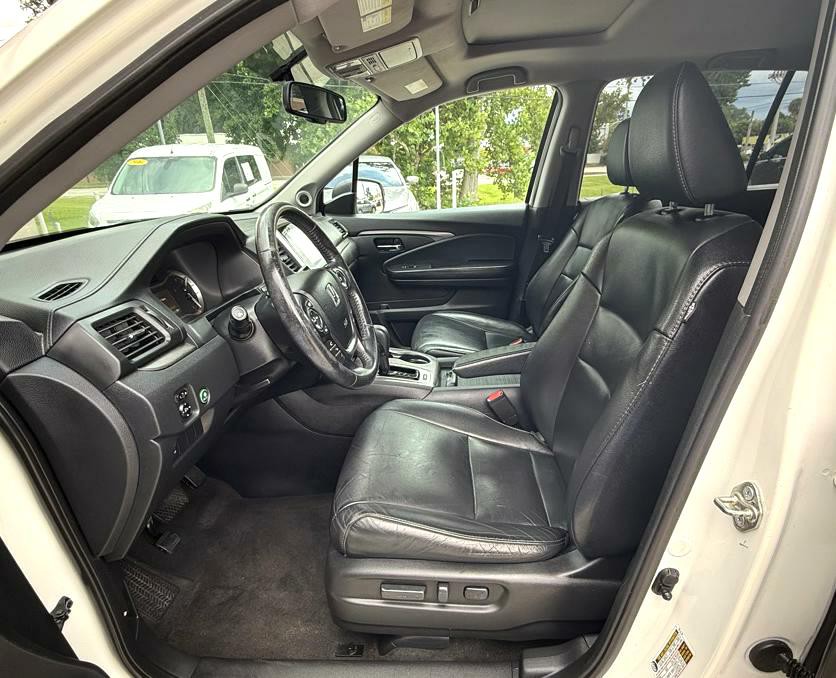 2017 Honda Pilot Image 10