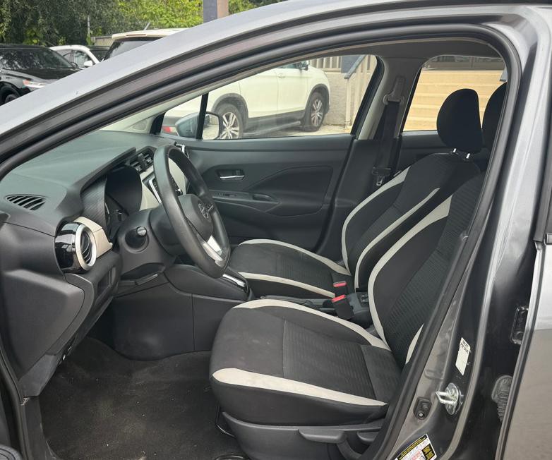 2021 Nissan Versa Image 8