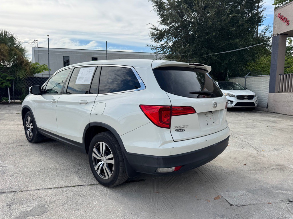 2017 Honda Pilot Image 2