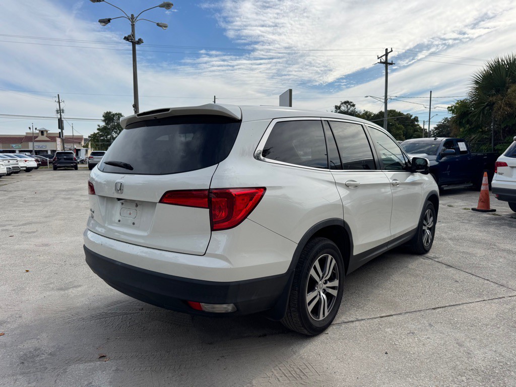 2017 Honda Pilot Image 4