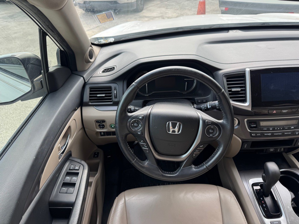 2017 Honda Pilot Image 8