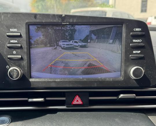 2021 Hyundai Elantra Image 8