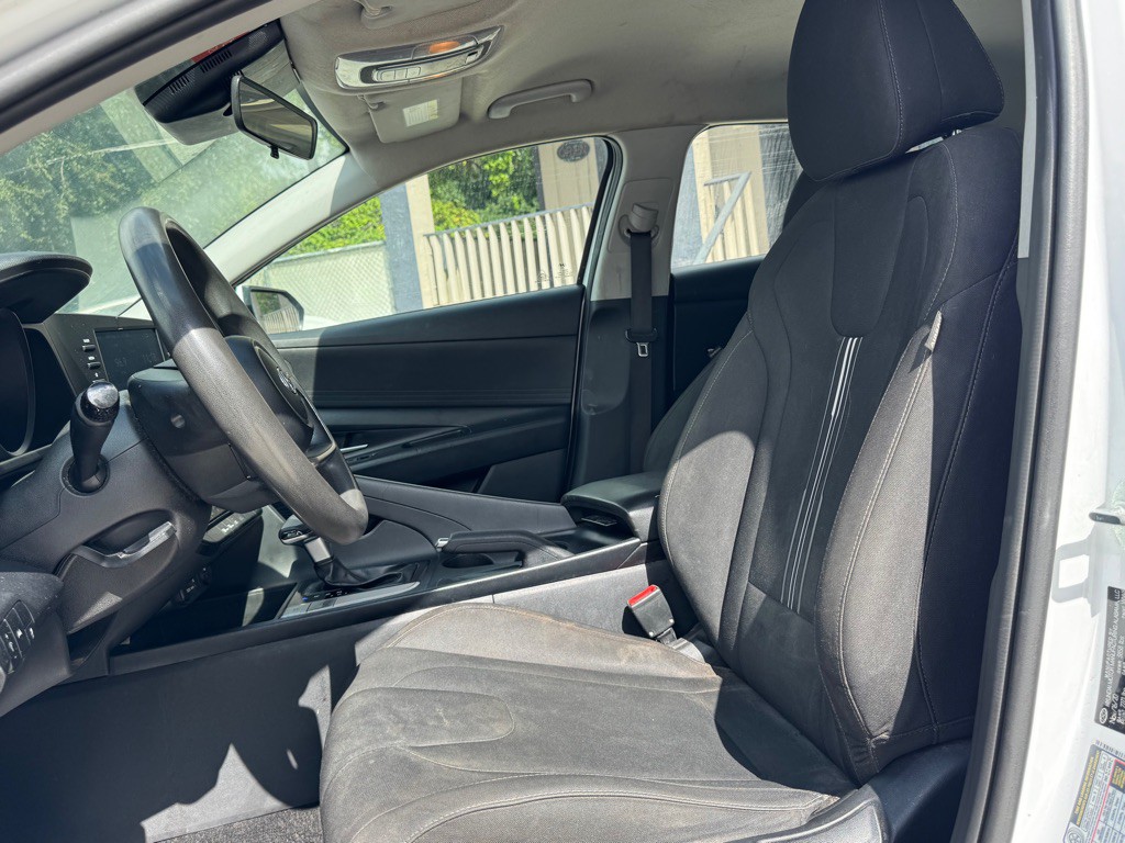 2021 Hyundai Elantra Image 10