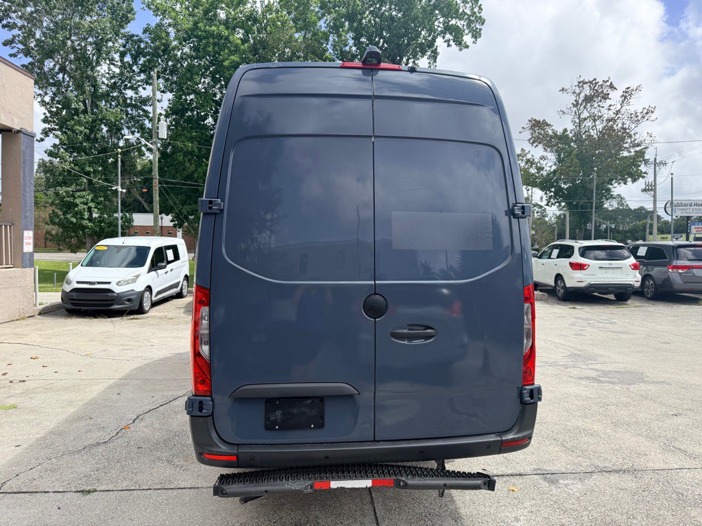 2019 Mercedes-Benz Sprinter Image 3