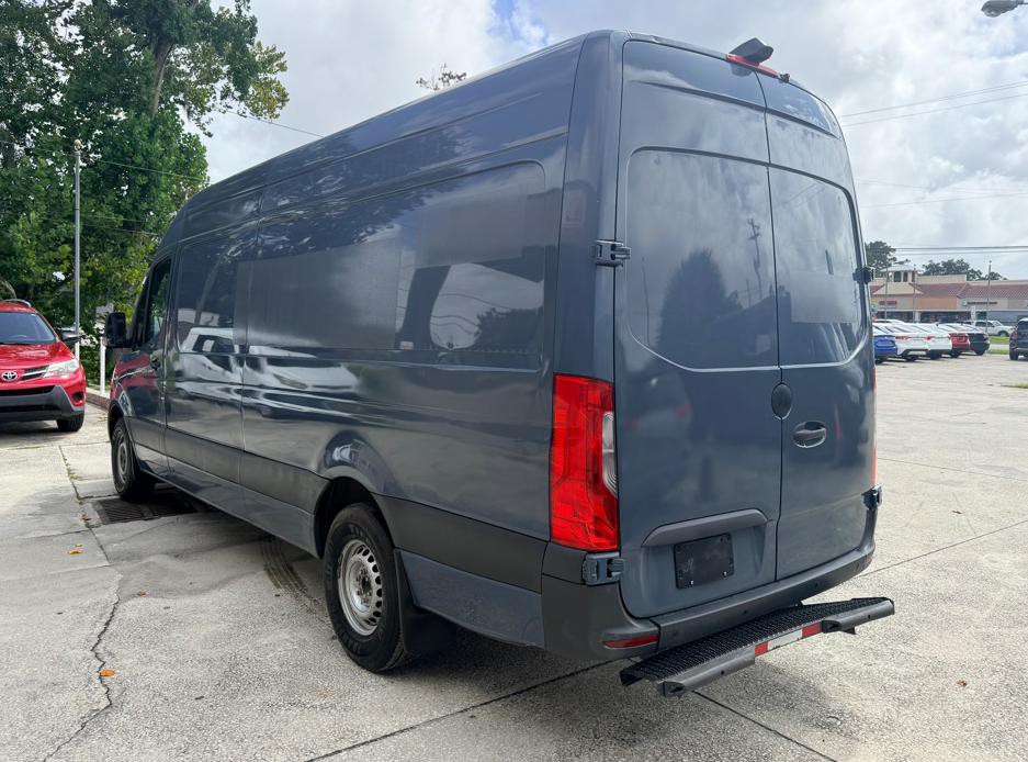 2019 Mercedes-Benz Sprinter Image 2