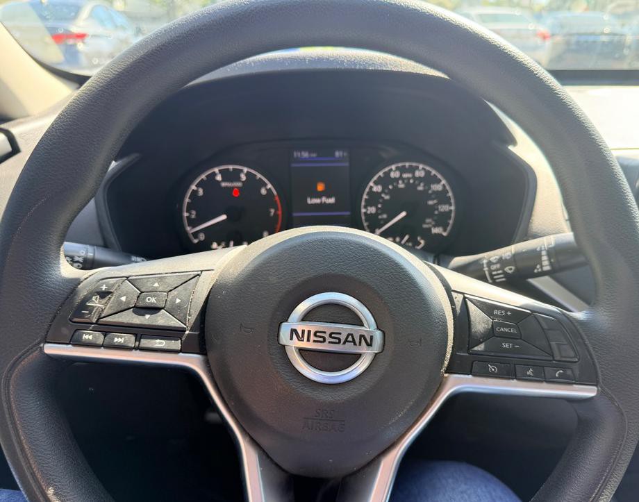 2021 Nissan Altima Image 7
