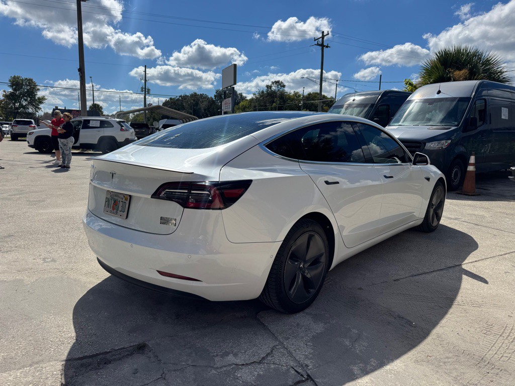 2020 Tesla Model 3 Image 3