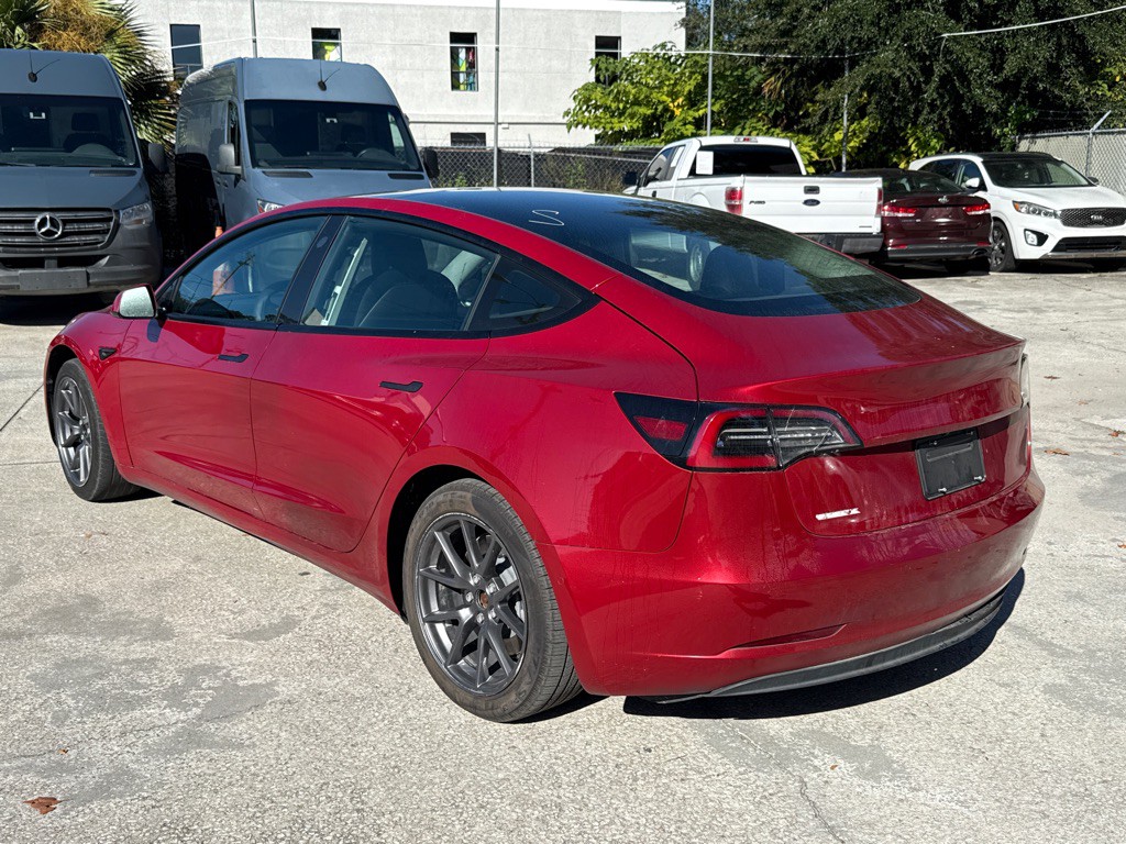 2022 Tesla Model 3 Image 2