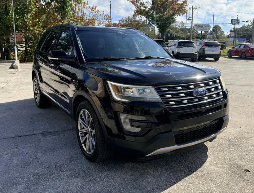 2017 Ford Explorer Image 4