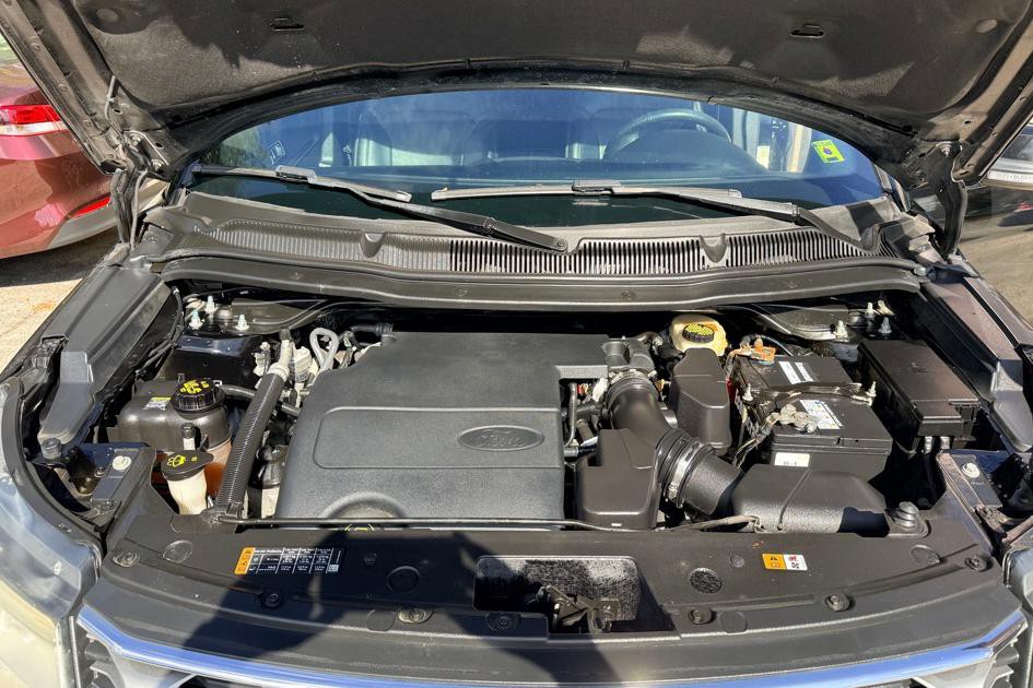 2017 Ford Explorer Image 16