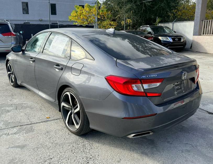 2018 Honda Accord Image 2